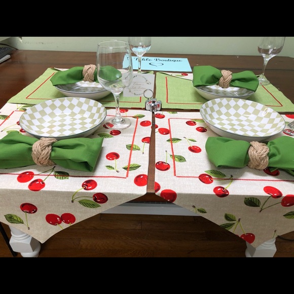 PLACEMATS - Picture 15 of 16